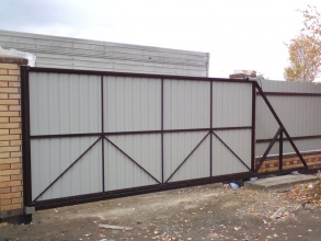 Ворота откатные с ручным управлением - пример 12 фото в Больших Дворах